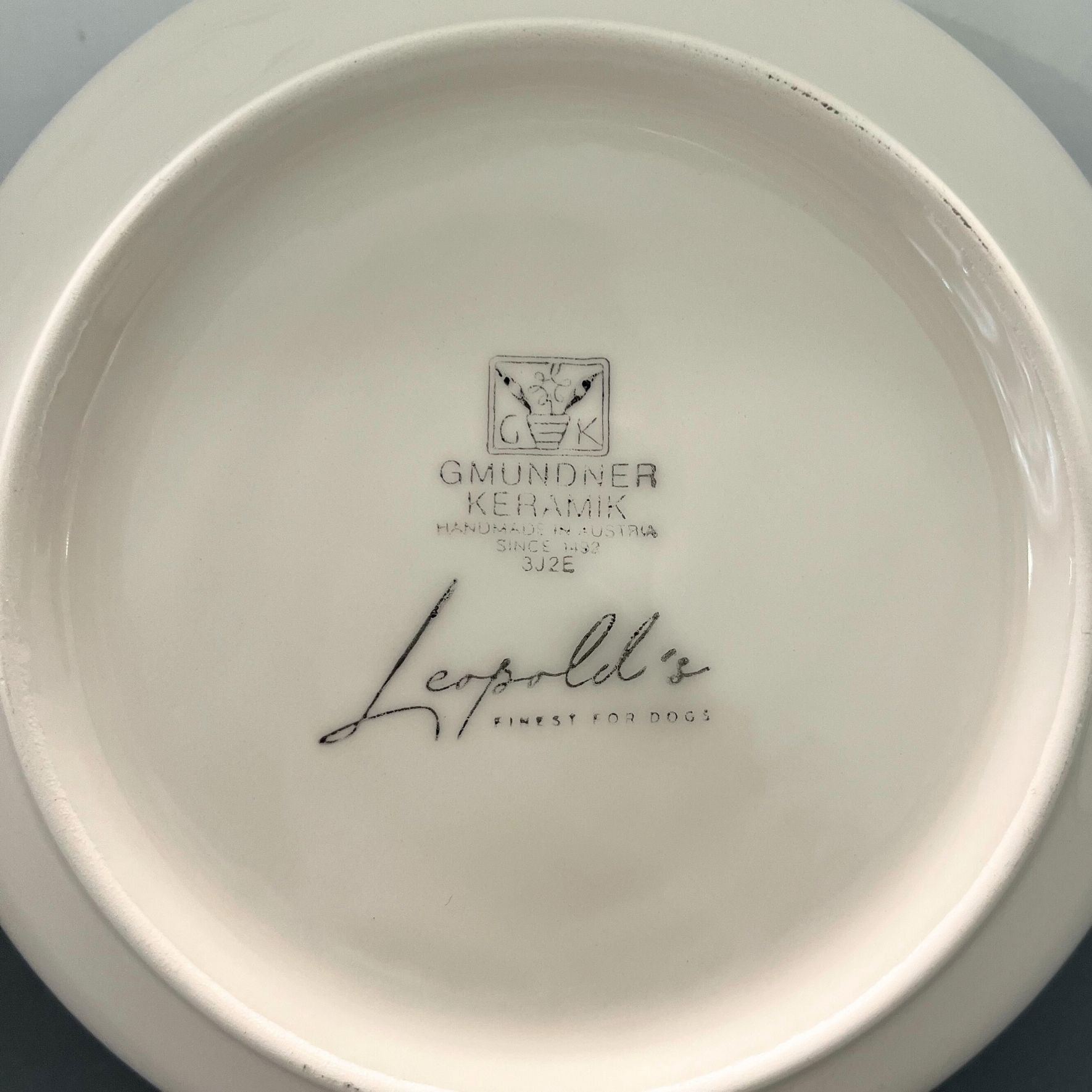 Gmundner x Leopold's Collection: Hand-painted ceramic bowl with dachshund motif